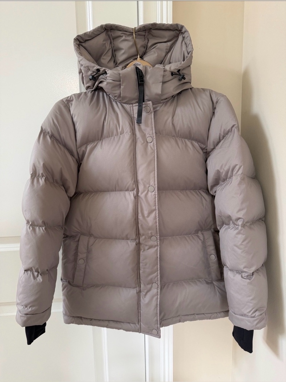 Quince UNWORN size S Responsible Down Puffer Jacket with Hood